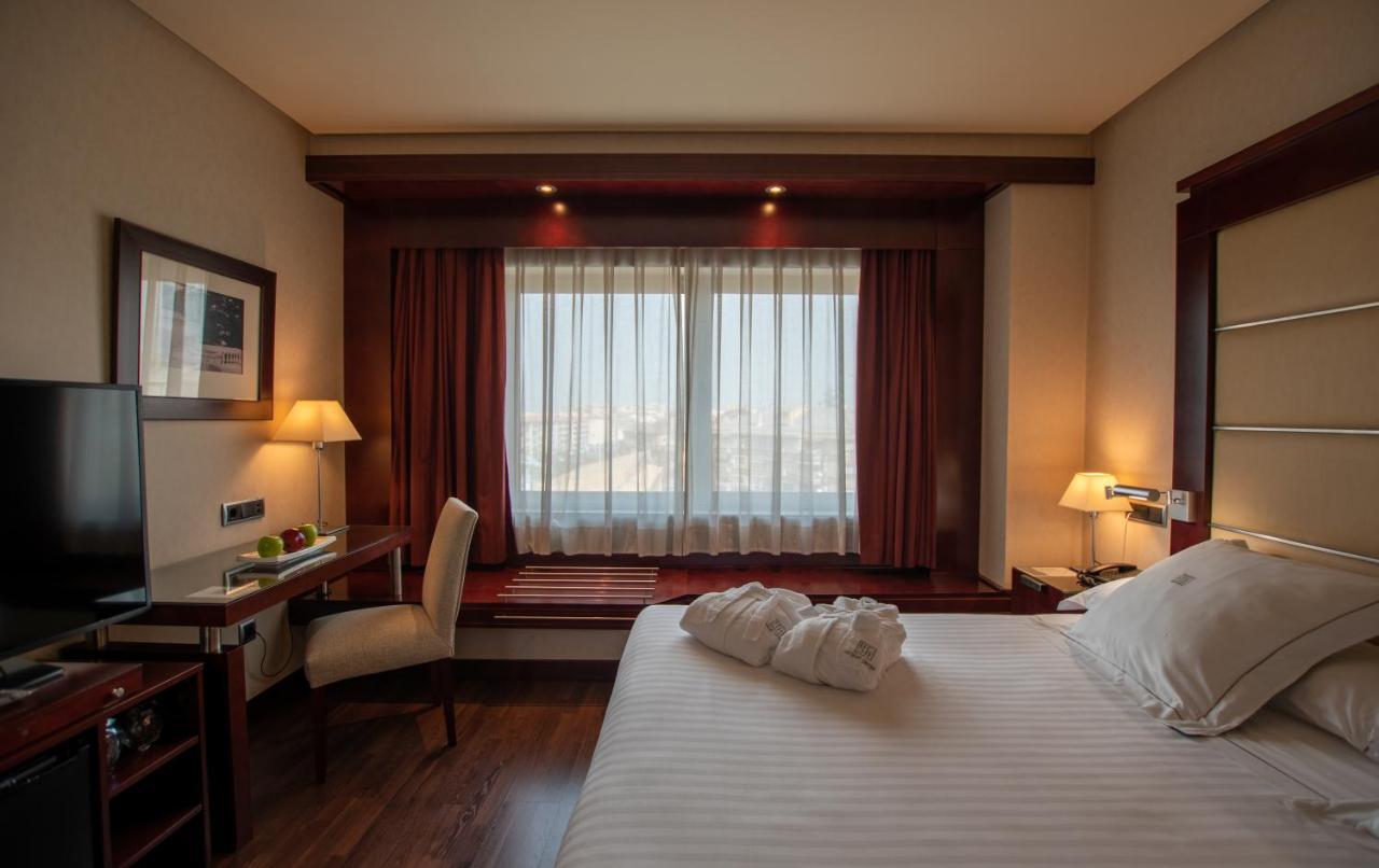 Hotel Andalucia Center Гранада Екстериор снимка