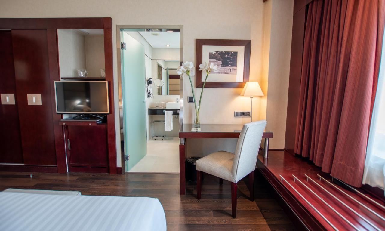 Hotel Andalucia Center Гранада Екстериор снимка