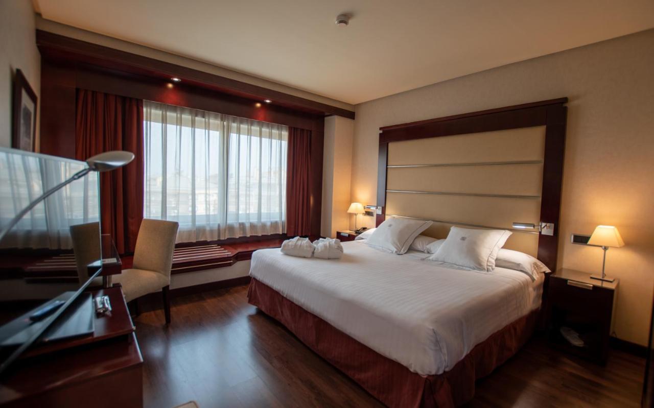 Hotel Andalucia Center Гранада Екстериор снимка