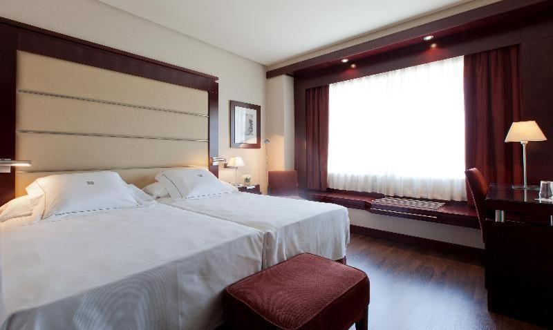 Hotel Andalucia Center Гранада Стая снимка