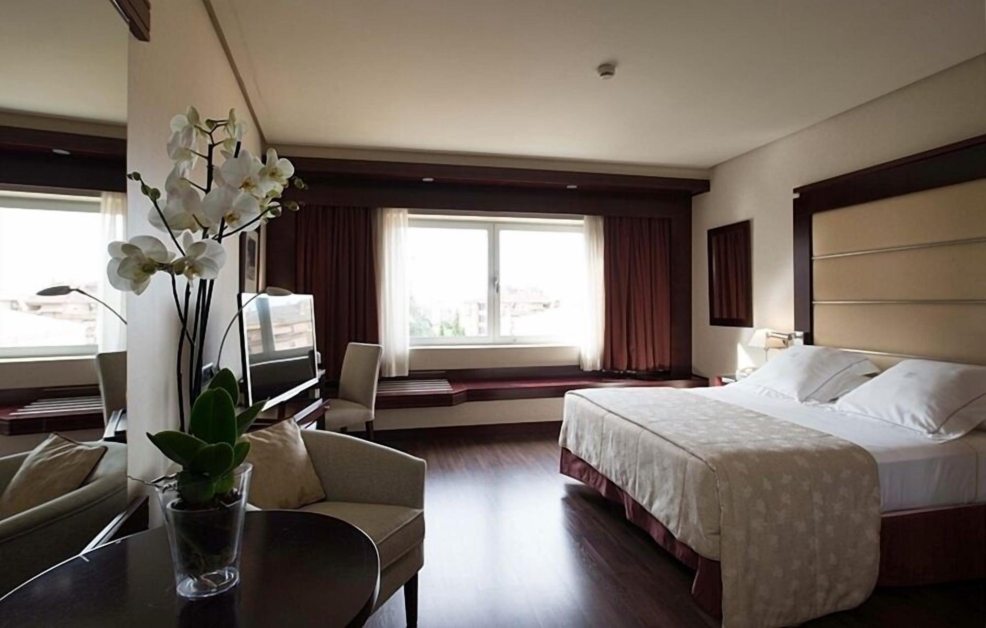 Hotel Andalucia Center Гранада Екстериор снимка