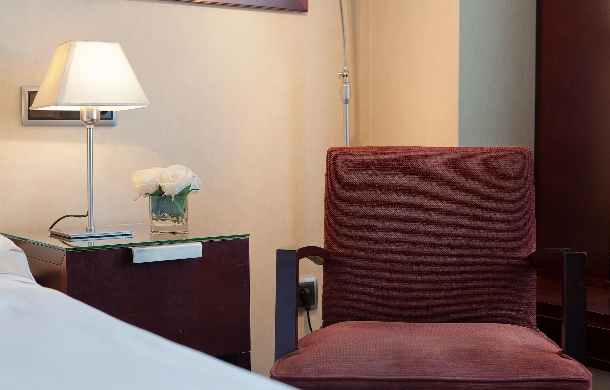 Hotel Andalucia Center Гранада Екстериор снимка