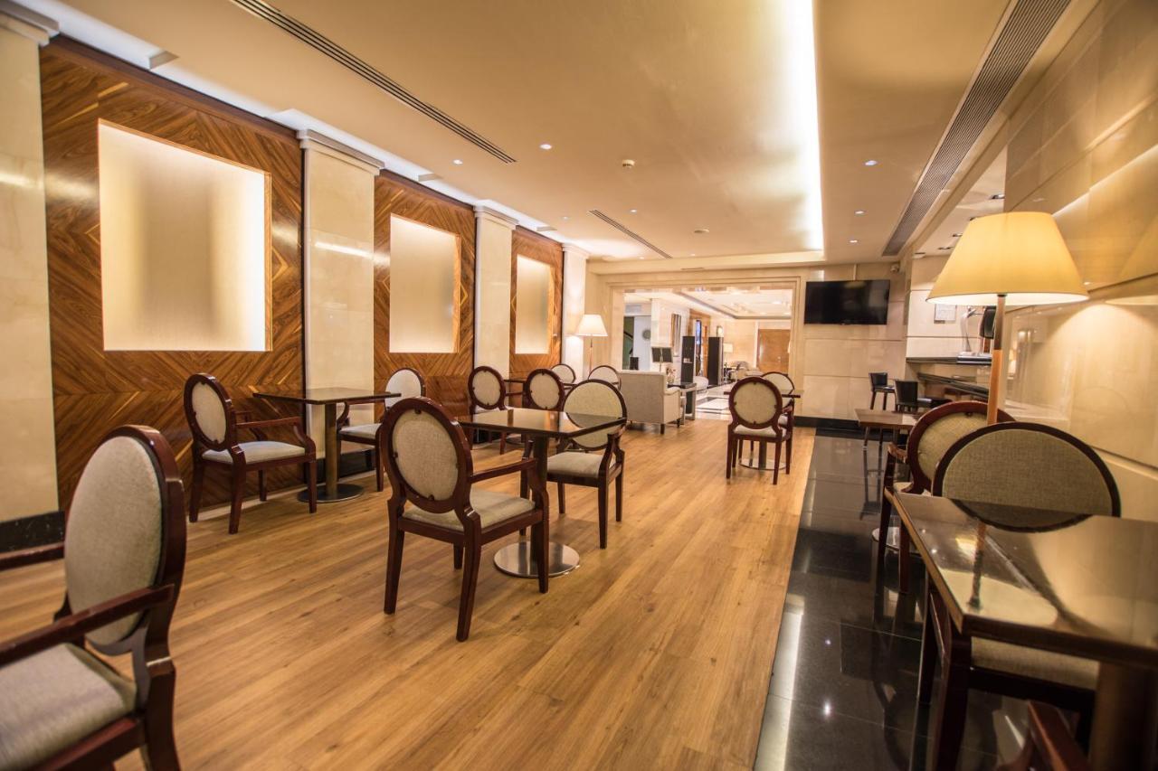 Hotel Andalucia Center Гранада Екстериор снимка